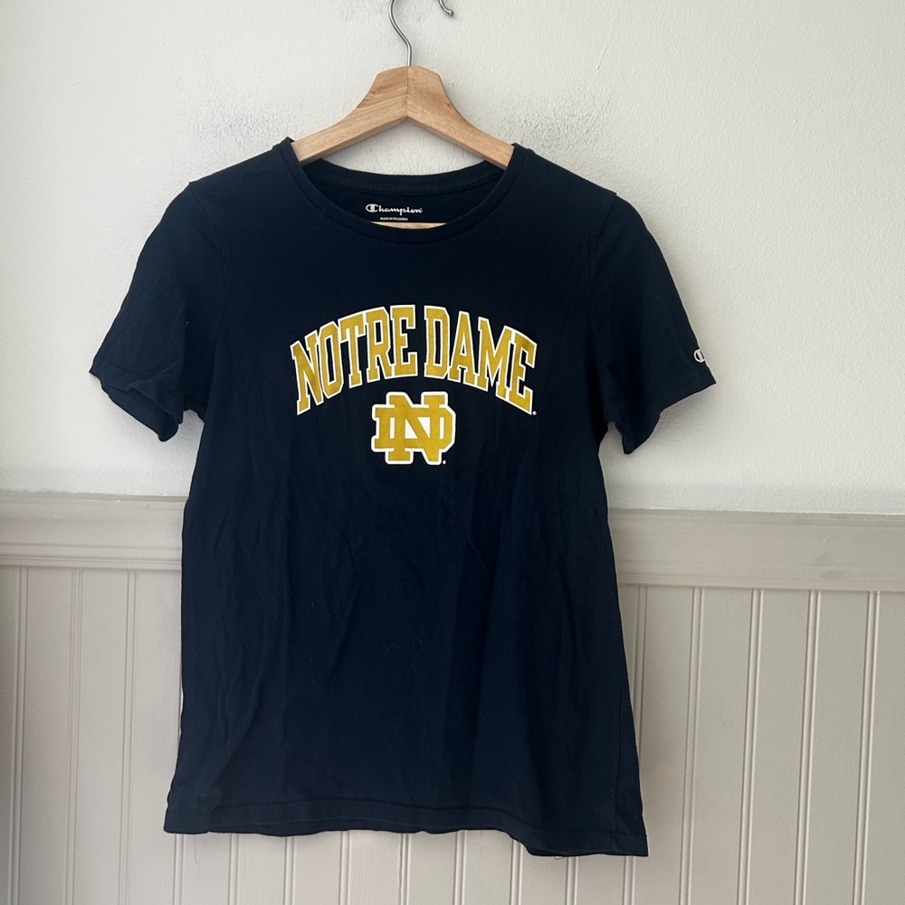 Norte Dame Women’s Medium Champion  T-Shirt
